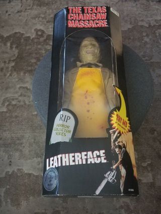 Texas Chainsaw Massacre " Leatherface " 18 " Figure Spencer 