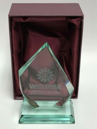 Warhammer Underworlds Nightvault Champion Of The Mirrored City Shadeglass Trophy