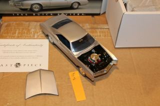 J2 Amt Masterpiece 1966 Buick Riviera 1:25 Silver,  Le5000,  31173