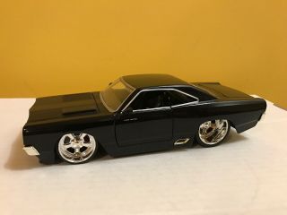 Jada Big Time Muscle 1969 Plymouth Road Runner Pro Street Touring 1/24 Model