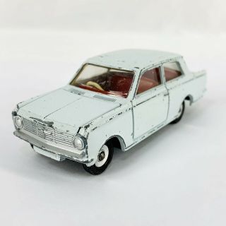 Dinky Toys 136 Vauxhall Viva Made In England Opening Hood Trunk 3 5/8 "