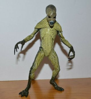Vintage X Files Alien Action Figure 1998 Mcfarlane Toys Monster 6 "
