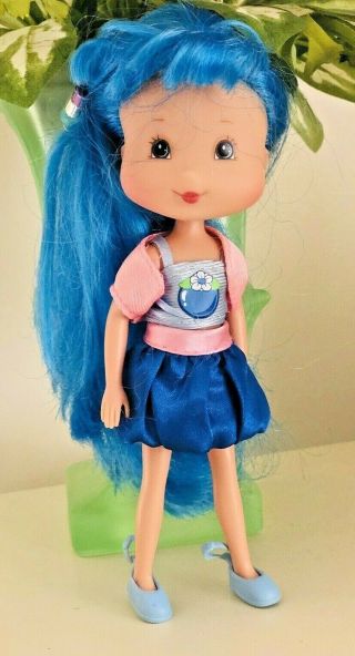 2006 Playmates Strawberry Shortcake 7 " Doll Fully Dressed With Shoes Blue Hair