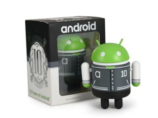 Android Mini Collectible 2018 Special Edition - 10y Varsity By Andrew Bell