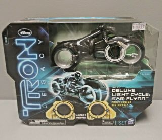 Tron Legacy Sam Flynn Deluxe Light Cycle Spin