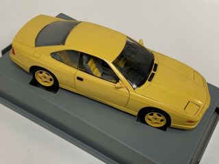 1/18 Revell BMW 850 CSi Coupe in Yellow 632 4