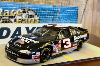 Action Dale Earnhardt 3 Gm Goodwrench Service Plus 2001 Monte Carlo 1/24 101786