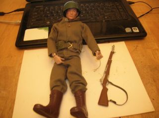 2003 Gi Joe 12 Inch Soldier With Scar Clothing Helmet And Rifle