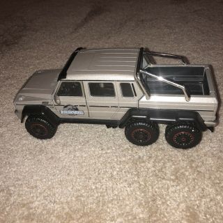 Jada Toys Jurassic World Matchbox Mercedes Benz G63 Amg 6x6 1/24 Diecast Truck