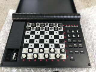 Radio Shack Portable Sensory Chess Computer 1650L Travel Electronic Fun Game 5