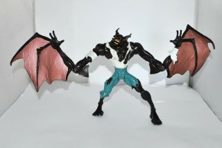 BATMAN: LEGENDS OF THE DARK KNIGHT - MAN - BAT 7 