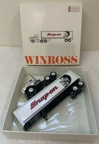 Winross Snap - On Tools Limited Edition 1994 Diecast Tractor Trailer 1:64 Scale