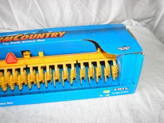 ERTL FARM COUNTRY TOY TRACTOR ATTACHMENT 1:16 SCALE ROTARY HOE 1997 3