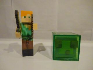 Minecraft Jazwares 2.  75 " Alex Figure With Slime,  Bow,  And Golden Sword