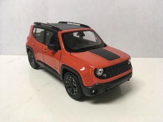 2014 - 2019 Jeep Renegade Trailhawk 4x4 Collectible 1/24 Scale Diecast