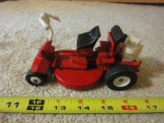 Diecast 1/16 Scale Model,  Snapper Riding Lawn Mower,  Tractor.  Forrest Gump