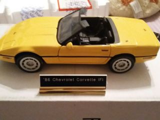 Franklin 1 24 Scale 1986 Chevrolet Corvette Convertible Yellow With Plate