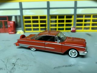 1/64 Ertl 1960 Ford Starliner Red /black Int/continental Kit//opening Hood&trunk