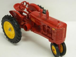 ERTL 1/16 Scale MASSEY HARRIS E44 Farm Tractor - Red w Yellow Wheels Cond// 2