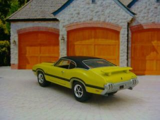 Muscle Car 1970 Oldsmobile Cutlass 442 W - 31 V - 8 Coupe 1/64 Scale Limited Edit G