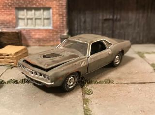 1971 Plymouth Rusty Weathered Barn Find Custom 1/64 Diecast Car Farm Barracuda