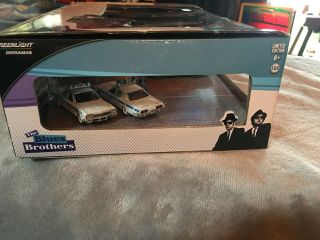 Greenlight 1/64 diorama Blues Brothers Chicago Police Dodge Monaco 5 Car Set 5