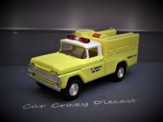 1959 59 Ford F - 250 4x4 Fire Truck 1/64 Collectible / Diorama Model 1/64