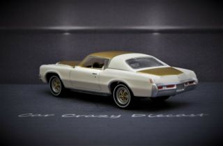 1971 - 1972 Pontiac Hurst SSJ Grand Prix 1/64 collectible / diorama model 3