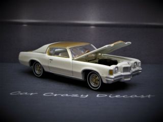 1971 - 1972 Pontiac Hurst SSJ Grand Prix 1/64 collectible / diorama model 5