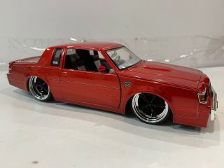 Jada 1987 Buick Regal Grand National 1/24 Candy Apple Red Die Cast Car Ex Cond