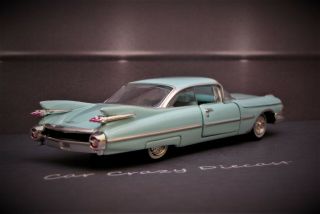 59 1959 Cadillac Coupe Deville / Series 62 Collectible / Diorama Model 1/64