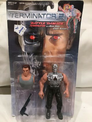 Terminator 2 Action Figure Battle Damage With Blow Open Chest Action Nib