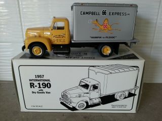 First Gear 1:34 Scale 1957 International R - 190 Dry Goods Van Campbell 66 Express