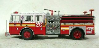 Code 3 Collectibles Fire Truck Fdny 273 Series 3 Limited Edition Die Cast 911
