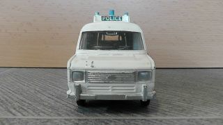 VINTAGE 1970 ' s DINKY POLICE FORD TRANSIT WITH POLICE OFFICER,  CONES & SIGNS 3
