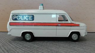 VINTAGE 1970 ' s DINKY POLICE FORD TRANSIT WITH POLICE OFFICER,  CONES & SIGNS 4