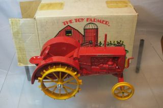 Ertl Massey Harris Die - Cast Toy Farm Tractor 417ap - Toy Farmer - 1984 W/box