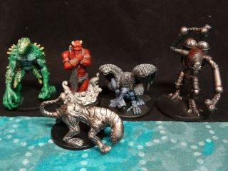 Pathfinder / D&d Miniatures Weird,  Strange And Out Of This World 8