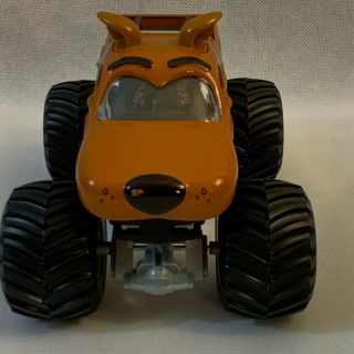Hot Wheels Monster Jam Scooby Doo Die - Cast Vehicle,  1:24 Scale 3