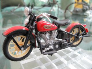 Vintage Maisto Harley - Davidson Motorcycle Red W/black Die Cast Metal Kickstand