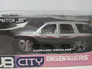 1:18 scale model Jada Toys DUB CITY Cadillac Escalade SUV in Silver/Black 3