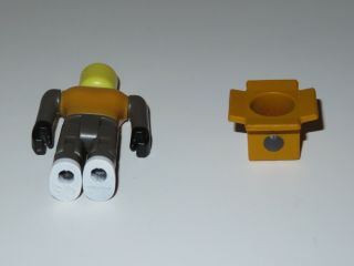 Mr Robot ROBLOX Mini Figure Series 1 Toy No Code Mr.  Robot Action Figure 5