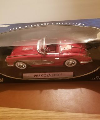 Motor Max 1958 Chevrolet Corvette Diecast Car 1:18 Scale