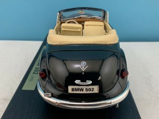 1:18 Maisto Special Edition 1955 BMW 502 Convertible in Black 31817 READ 5
