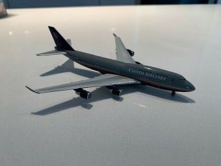 Herpa Wings 1:500 United Airlines Boeing 747 - 400 " Battleship ",  N171ua