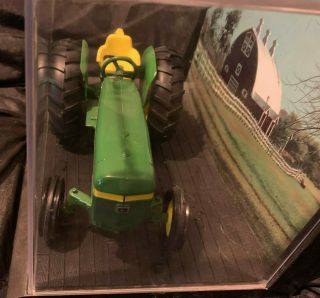 Die - Cast Vintage Ertl John Deere 1/16 tractor with case,  Two backgrounds RARE 4
