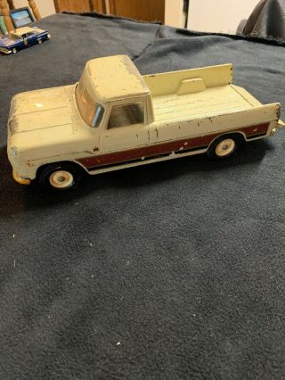 Vintage Ertl International Pick Up Truck.  Paint Worn But Other Wise Great Cond