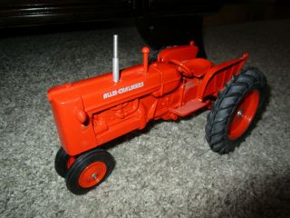 Agco Deutz Allis Chalmers Farm Toy Tractor D17 Displayed Narrow Front