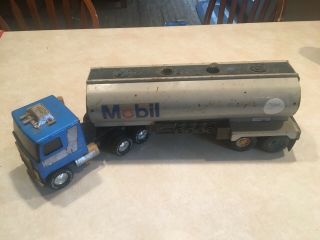 Vintage Nylint Mobile Gas Freightliner Semi Truck Tanker