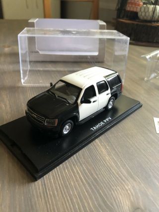 1:43 First Response Replicas Black/White Chevy Tahoe Police Package 3